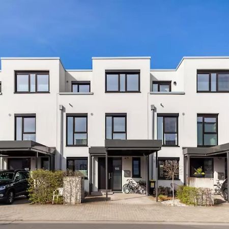 Beautiful Room With Balcony Direction To Messe Hannover Dış mekan fotoğraf