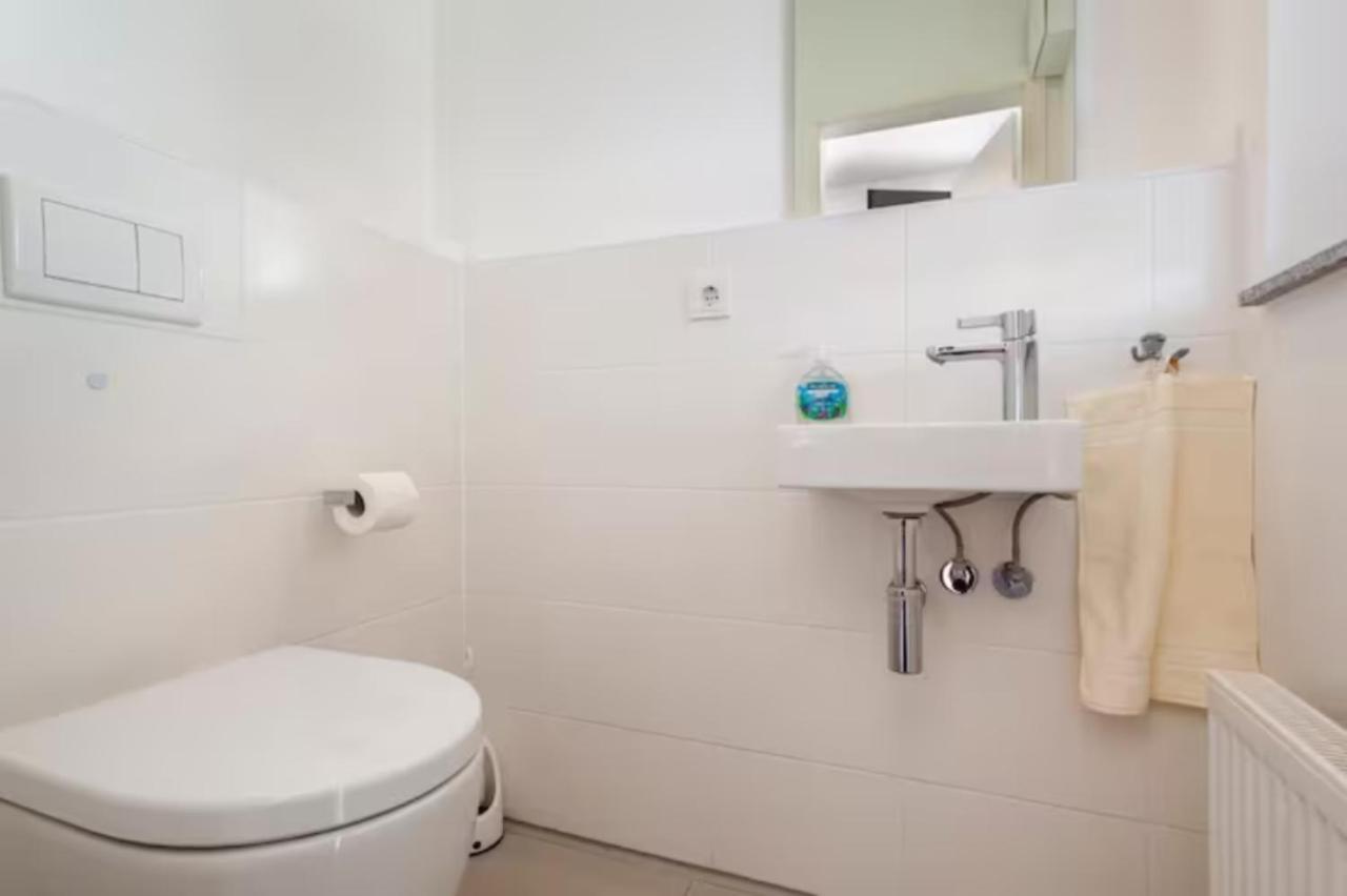 Beautiful Room With Balcony Direction To Messe Hannover Dış mekan fotoğraf