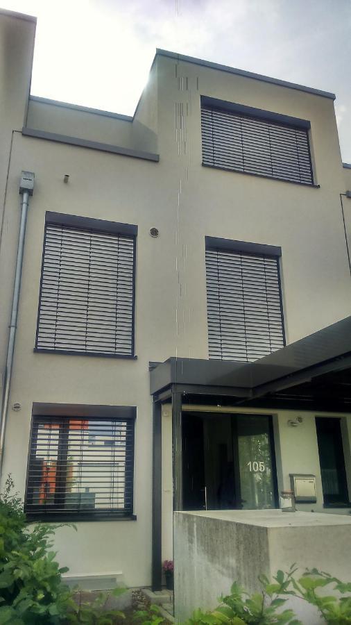 Beautiful Room With Balcony Direction To Messe Hannover Dış mekan fotoğraf