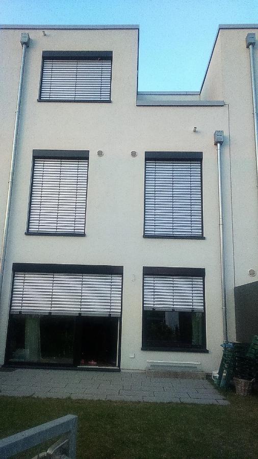 Beautiful Room With Balcony Direction To Messe Hannover Dış mekan fotoğraf