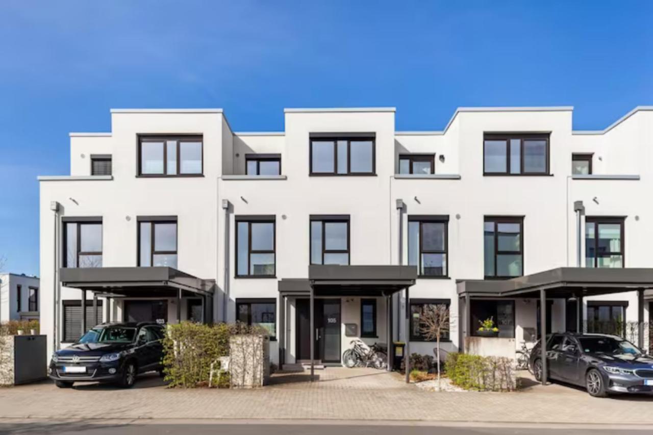 Beautiful Room With Balcony Direction To Messe Hannover Dış mekan fotoğraf